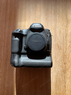 Canon EOS 5D Mark III inkl. Batteriegriff Hänel guter Zustand. Bild 4