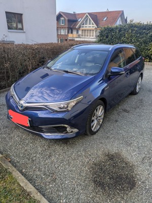 Toyota Auris Sports Touring Hybrid 2018