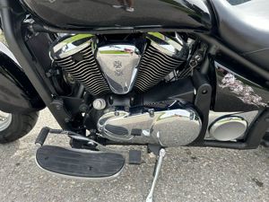 Kawasaki VN 900, classic Bild 2