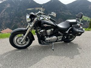 Kawasaki VN 900, classic Bild 4