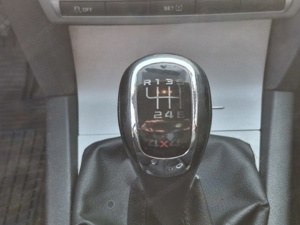 Octavia, Bj 2012, 230tkm, 1,6 TDI 4X4, SCHWARZ, Pickerl9 25, 8-Fach Bereift Bild 10