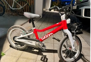 Woom 2 Kinderfahrrad Farbe rot 