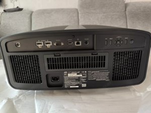 JVC DLA-N5B 4K hdr d-ila-Beamer - Schwarz Bild 4