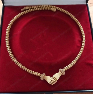 Collier aus 19 Karat Gelbgold mit kleinen Diamanten Bild 2