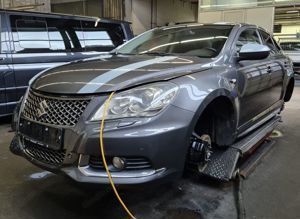 Suzuki Kizashi Allrad Automatik Top Ausstattung 