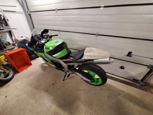 Kawasaki ZX6R Bild 2