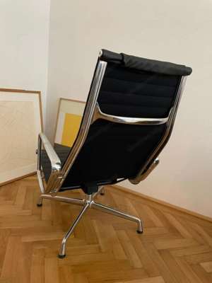 Vitra EA 124 Leder Sessel Bild 3