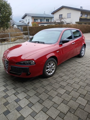 Alfa Romeo 147, 1,6TS Bild 2