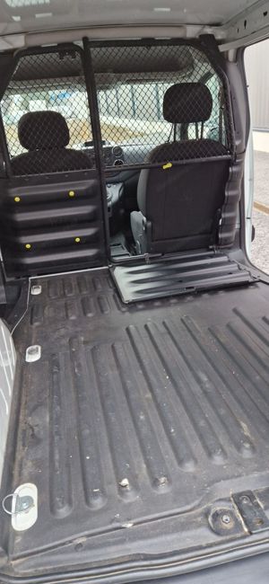 Peugeot Partner WENIG KILOMETER 1,6HDi Kastenwagen Bild 10