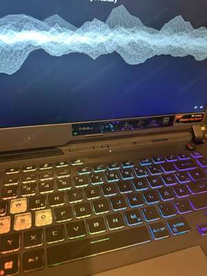 Asus ROG Strix G15 G513QR 144hz Display Gaming Laptop Bild 4