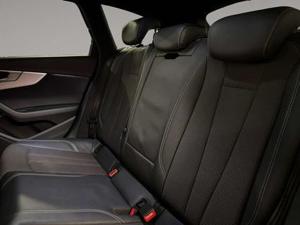 Audi A4 Bild 13