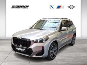 BMW X1 xDrive30e *Leasing 2,99% Fixzins* M Sportpaket Head-Up Panorama-Glasdach Anhängerkupplung