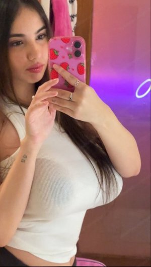 bezahlter Sex interessiert melde dich privat bei mir auf WhatsApp Nummer Deutschland 01783789275   Bild 2