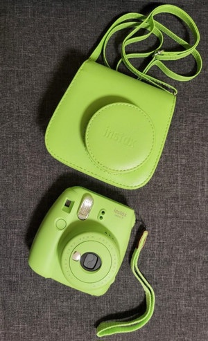 instax mini 9 Sofortbildkamera mit Zubehör