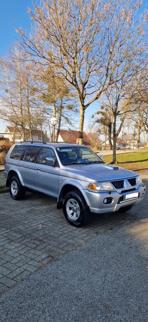 Mitsubishi Pajero Sport GLS Powerline