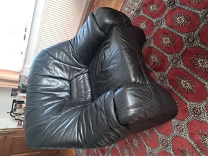 Ledercouch (schwarz) mit Sessel und  Hocker (ca. 220x280cm) Bild 2