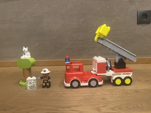 Lego Duplo Feuerwehrauto Bild 2