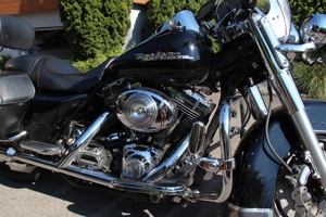 Harley Davidson Road King FLHRSI Bild 2