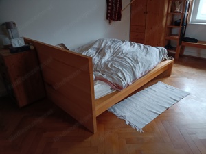 Doppelbett aus ökologischem Vollholz abzugeben Bild 2