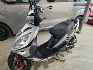 Verkaufe sym Moped 50ccm Bild 3