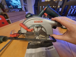 Bosch Akku Handkreis säge 