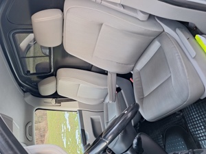 VW T5 Transporter 2,0 TDI 4MOTION Klima Navi PDC AHK Bild 6