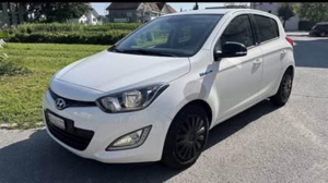 Hyundai i 20 weiss 1,4 Bild 3