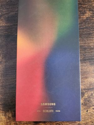 Samsung Galaxy Z Flip 6 Olympic Edition neuf Bild 3