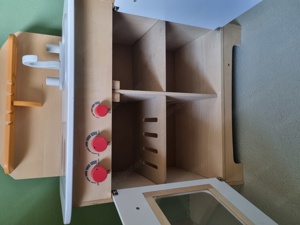 Kinderküche und Kühlschrank  Bild 5