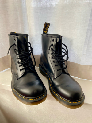 Dr Martens Gr 42 wie neu