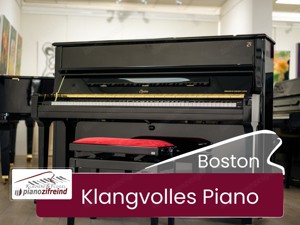 Klangvolles Boston Klavier UP-118 E PE , Designes bei Steinway & Sons. Lieferung frei Haus (*)