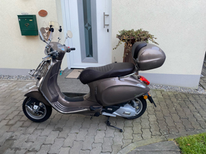 Vespa 125 Primavera Bild 2