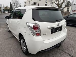 Toyota Verso Bild 8