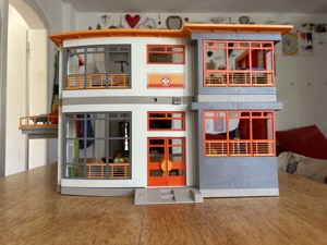 Playmobil Krankenhaus Bild 2