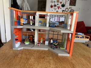 Playmobil Krankenhaus Bild 3