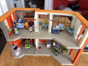 Playmobil Krankenhaus Bild 5