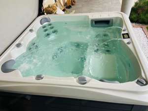 Beta Wellness Whirlpool Infinity 560 Bild 5