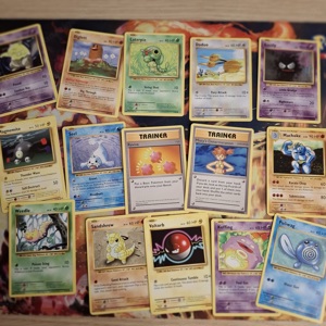 Pokemon Evolutions Set. Bild 3