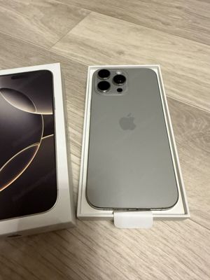 Apple iPhone 16 Pro Max in Titan Bild 2