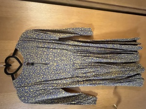 H&M Mini Kleid aus 100% Viskose Große 34  Bild 2