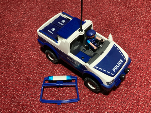 ferngesteuertes Playmobil Polizeiauto mit Kamera Bild 2