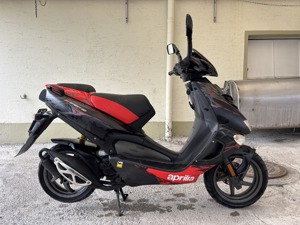 Aprilia Sr 50 Bild 2