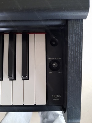 Klavier e-piano YAMAHA YDH-144 Bild 4