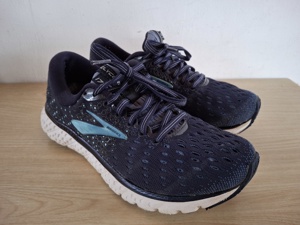 Brooks Laufschuhe Größe 36