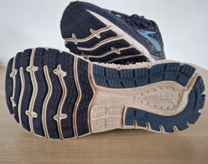 Brooks Laufschuhe Größe 36 Bild 2