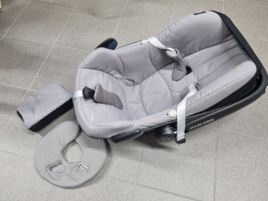 Maxi-Cosi Pebble Babyschale inkl. Isofix-Basis FamilyFix Bild 2