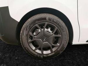 Opel Vivaro Bild 13