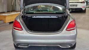 Mercedes-Benz C 200 Bild 12
