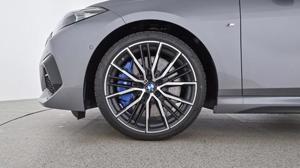 BMW 220d xDrive Gran Coupé // M Sportpkaet // Anhängerkupplung Bild 14