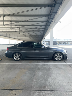 BMW 328i xDrive  Bild 4